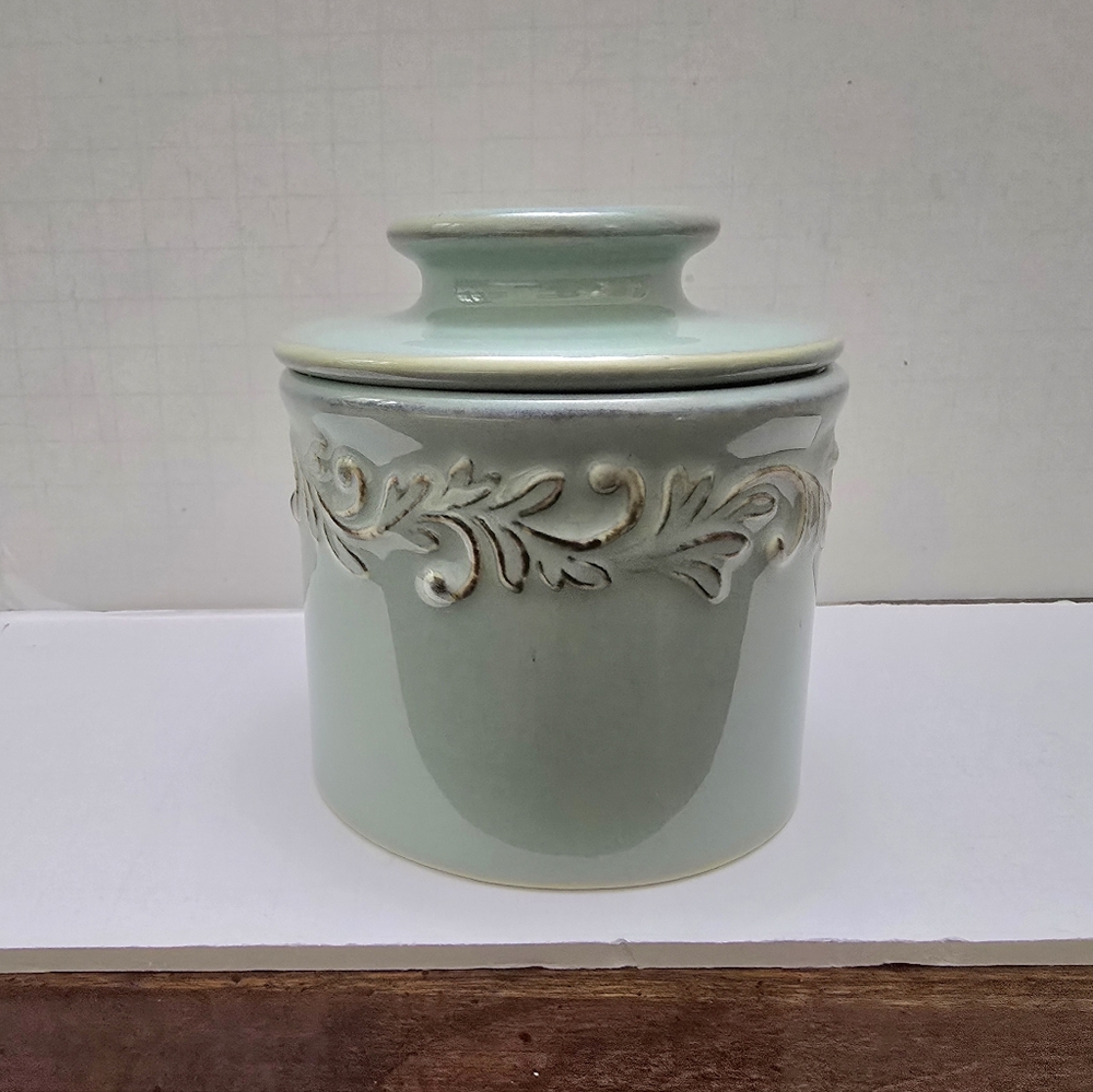 Butter Bell - The Original Butter Bell Crock by L. Tremain, French Ceramic NWOT.